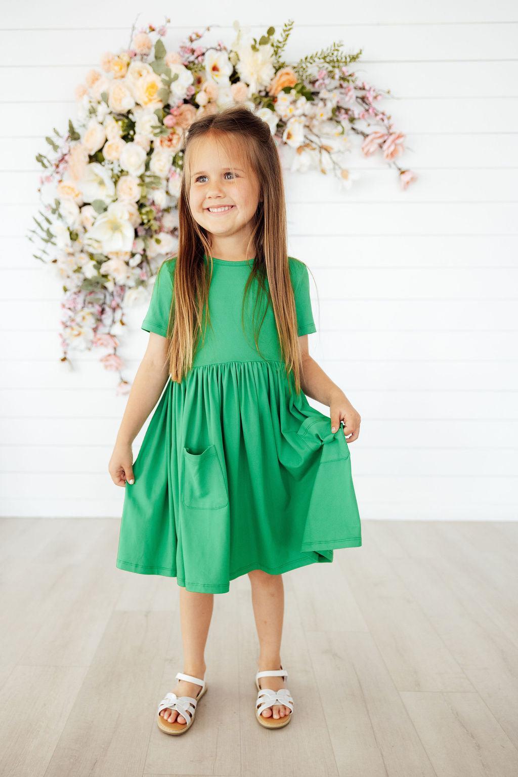 Kelly Green S/S Pocket Twirl Dress